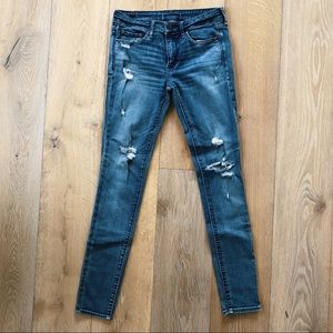 Abercrombie & Fitch Medium Wash Jeans (w/rips)